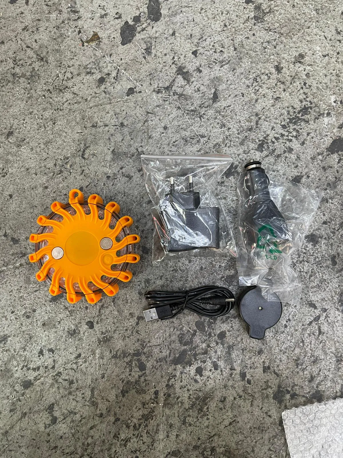 Aiko Led Traffic Warning Flare - Rechargeable #7373 | Model : RL-7373