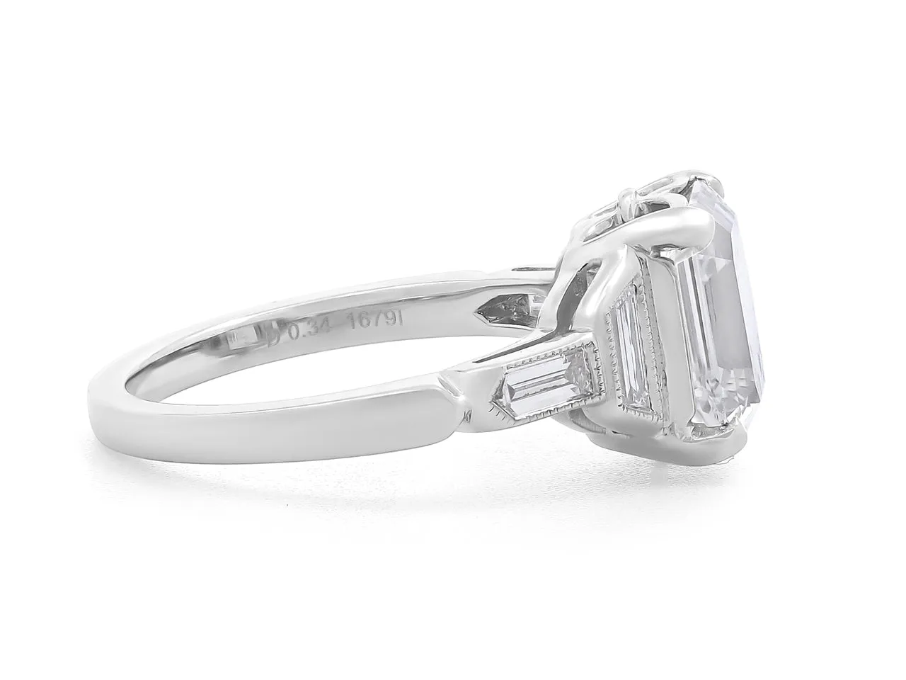 Asscher Cut Diamond Ring, 3.02 carats D/VVS-2, in Platinum