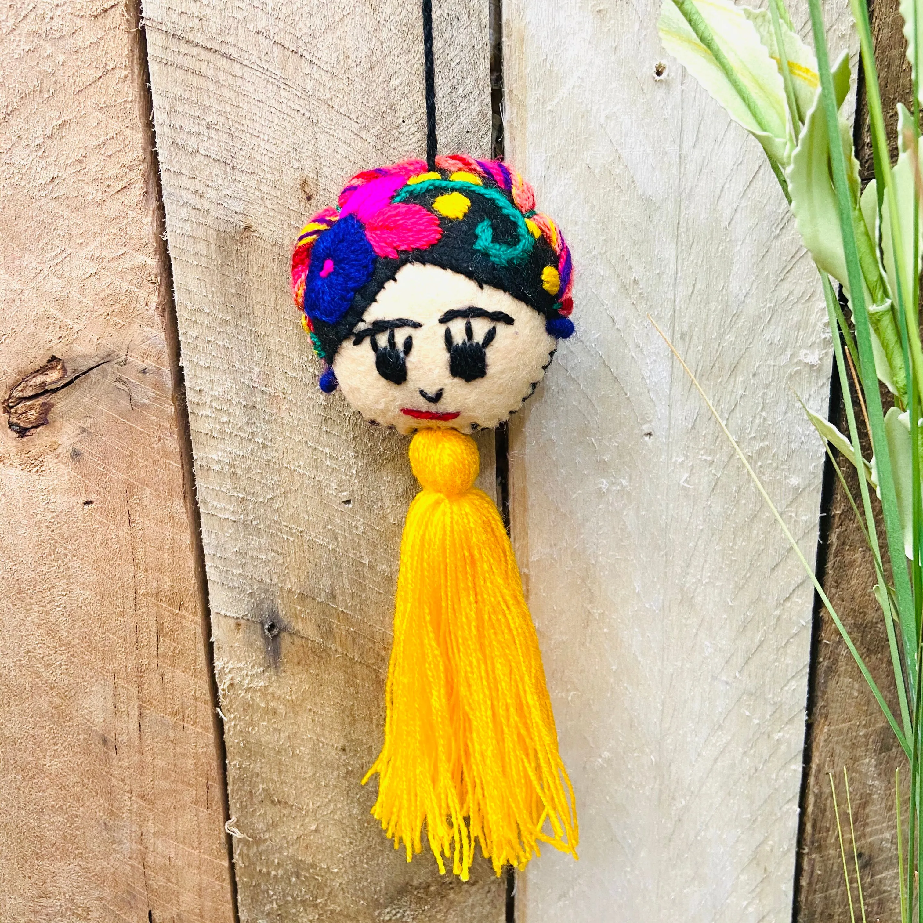 Frida Pom Pom - Singles