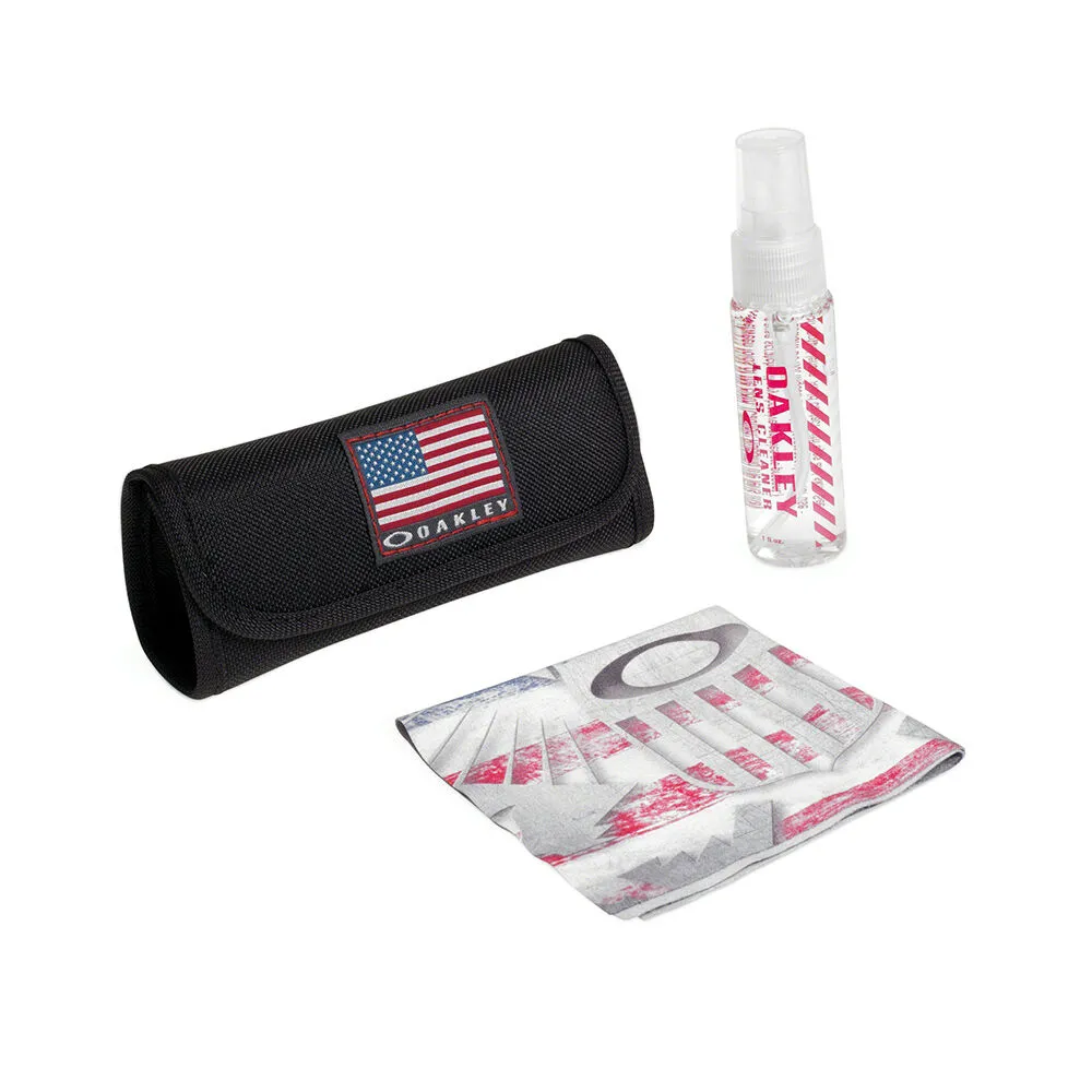 Oakley USA Flag Lens Cleaning Kit